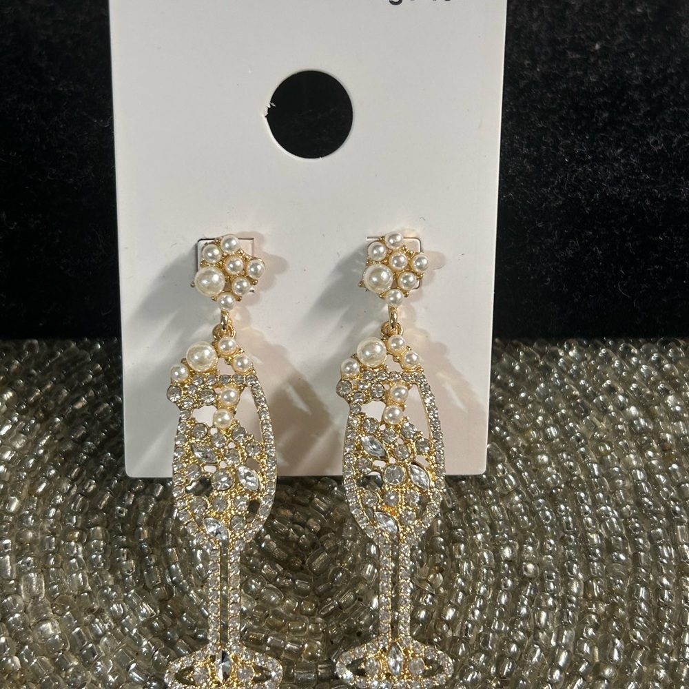 Earrings - Picture 6 of 6